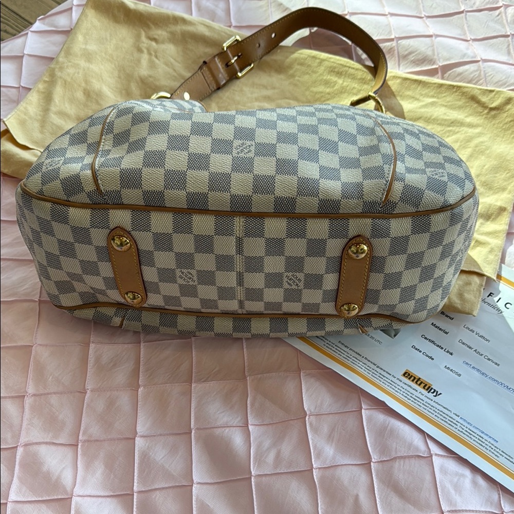 Authentic Louis Vuitton Galleria PM in Damier Azur - Picture 5 of 17